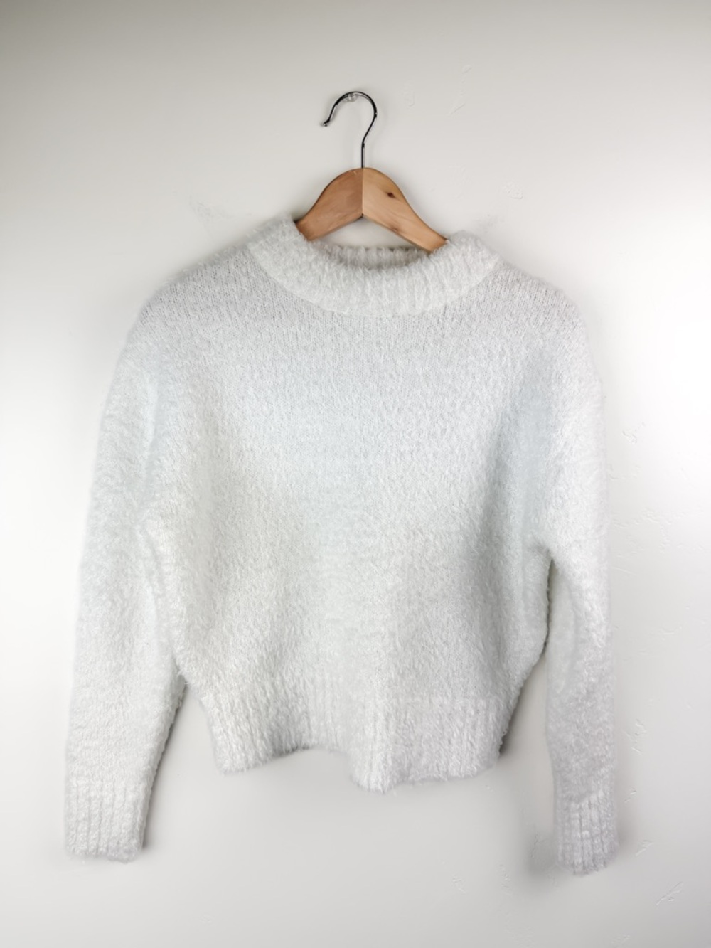 Free Assembly White Eyelash Mock Neck Sweater XS